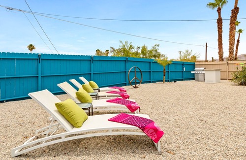 Twentynine Palms House | Close to Joshua Tree Entrance, STAR GAZE Jacuzzi, MTN VIEWS, Fire-Pit