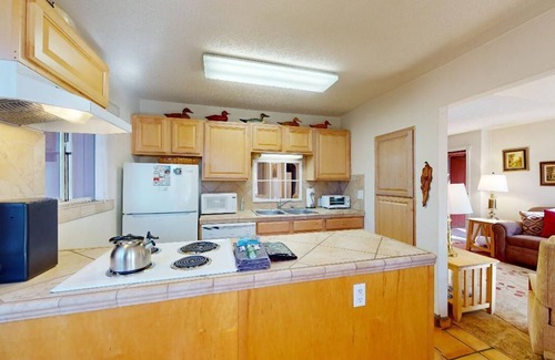 Angel Fire Condo | Close to Lifts | WIFI | Easy Access | Angel Fire Chalet 5