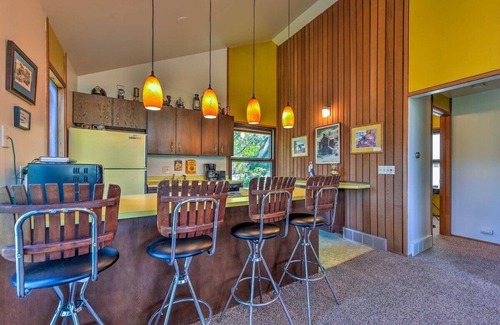 Downtown Park City Cabin | Close to Main St | Vintage Ski-In Cabin | Huge Deck