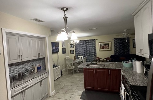 Lake Wales House | Close to major highways 27 and 60,Legoland,bok tower Lakes wales airport Oranges
