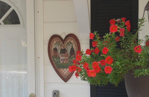 Port Royal House | Close to P.I. Marine Corp Base! Bikes! Fire pit! Game Room! Family friendly!