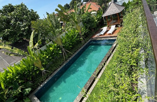 Sanur Kauh Villa | Close to Sanur main destinations, the beach, shops, bar and restaurant