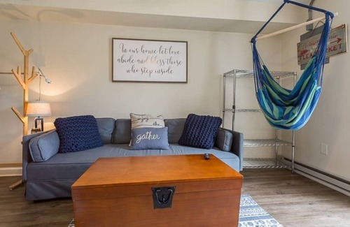 Waynesboro Apartment | Close to Skyliine Drive Wintergreen Cozy and Private