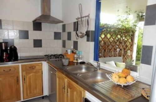 L'Ermitage-les-Bains Villa | Close to the lagoon, villa alamandas