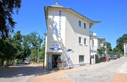 Gohren Apartment | Close to the beach, balcony, free AHOI adventure pool - Strandresidenz Brandenburg FeWo 04