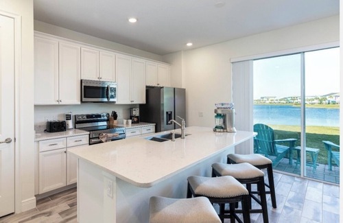 West Kissimmee House | Close to the Happiest Place on Earth, Seaworld & Universal