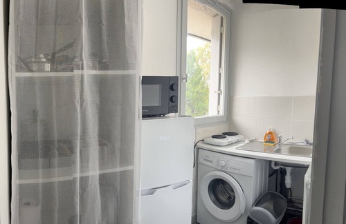 Bourges Apartment | Close to town center and amenities in a quiet location