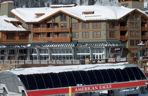 Copper Mountain Village Condo | Closest condo to the Lifts in the Center Village! Best Location in Copper!