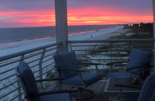 Port St. Joe Condo | Closest to the sand and surf and no better view than Water’s Edge in the sand