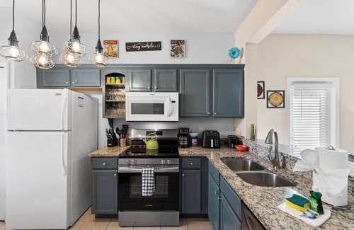 Regal Palms House | Closest Unit to Pool & Waterpark - Family Resort Near Disney