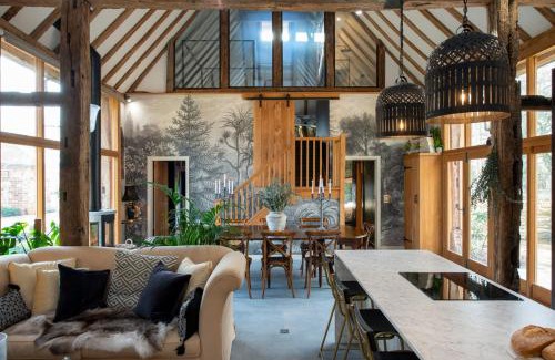 Smarden House | Cloth Worker's Barn