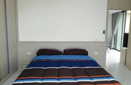 Pratumnak Hill Condo | Cloud 1005 · Stylish One Bedroom Large 10th floor corner Condo Amazing Sea View.