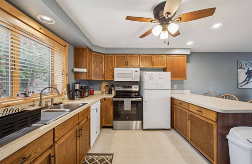 North Creek House | Cloud 50g - The Ultimate Adirondack Experience 3 Bedroom Townhouse by The Summit at Gore Mountain