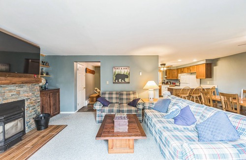 North Creek House | Cloud 50g - The Ultimate Adirondack Experience 3 Bedroom Townhouse by The Summit at Gore Mountain