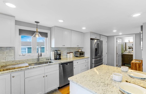 Newburyport House | Cloud Break: Stunning Waterview and Coastal Breezes - Your Newburyport Dream Vacation!