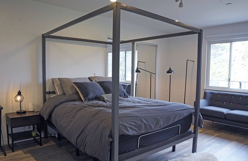 Serra Highlands House | CLOUD HAUS | Modern Retreat + Inspirational Views