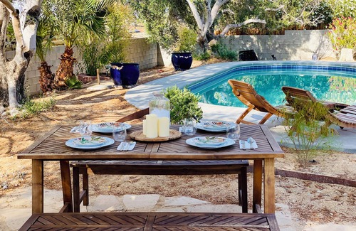 Twentynine Palms House | Cloud29 with huge POOL w/SPA + FirePit + BBQ. Outdoor Dining + Pet Friendly!