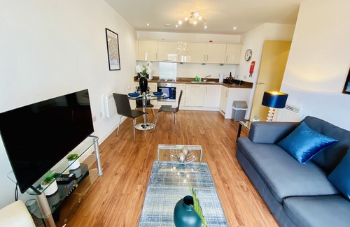 Woking Apartment | Cloud9 Apartment at The Nankeville