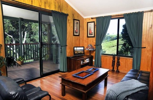 Beechmont Cottage | Clouds Chalet