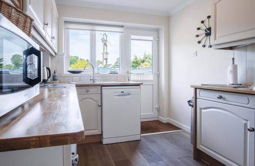 Kilgetty Cottage | Clover Cottage - 2 Bedroom Cottage - Begelly