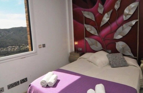 Sant Fost de Campsentelles Villa | Club Villamar - Precious modern villa very nicely furnished, offers a precious exterior with chi...