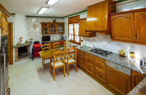 Sant Feliu de Guixols Villa | Club Villamar - Fantastic Villa with covered pool ,jacuzzi in the same pool,wifi and a fantastic .