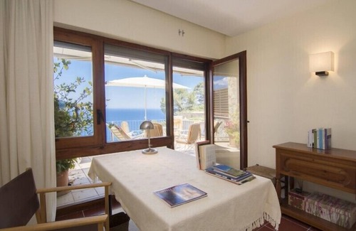 La Pola I Giverola House | Club Villamar - Great 5 bed villa with balcony only 350m from the beach on the beautiful Costa Br.