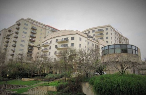 Downtown San Antonio Resort | Club Wyndham La Cascada