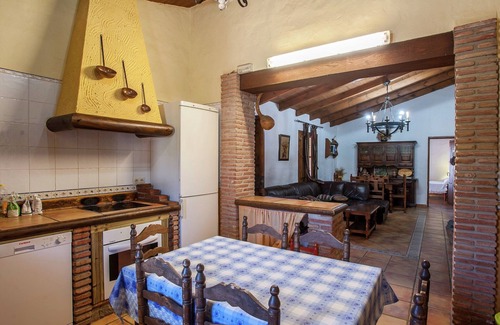 Antequera Cottage | Cottage in Villanueva with Mountain Views