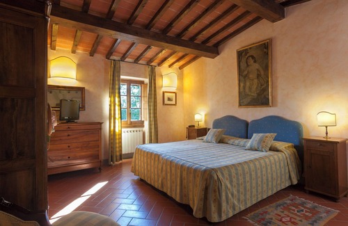 San Casciano in Val di Pesa House | COSY RELAIS IN THE HEART OF CHIANTI CLASSICO