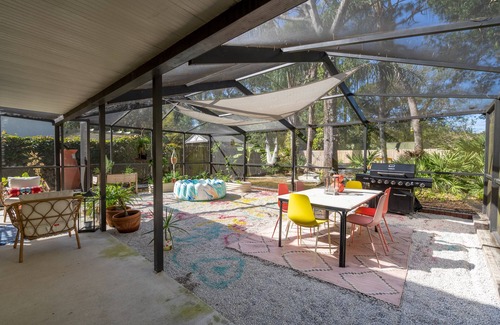 St. Petersburg - Clearwater House | Co Live Co Work in This Eclectic Designer Home