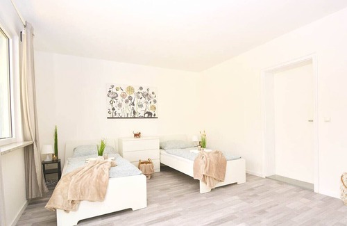 Coburg Apartment | Co05 - Schöne Ferienwohnung mit Balkon in Coburg, 70qm, 3 Zimmer, Max. 6 Personen