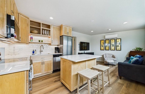 Arcata House | Coach House with Loft