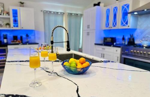 Indio House | Coachella Private Pool Fire Pit BBQ with Chefs Kitchen