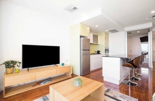 Glenelg Apartment | Coast on Colley, Oceanview 1BR Glenelg