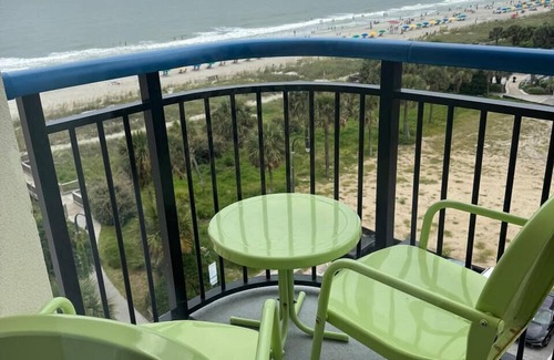 Myrtle Beach Condo | Coastal 1 Bedroom Condo-Stunning Oceanfront Views- Boardwalk 639