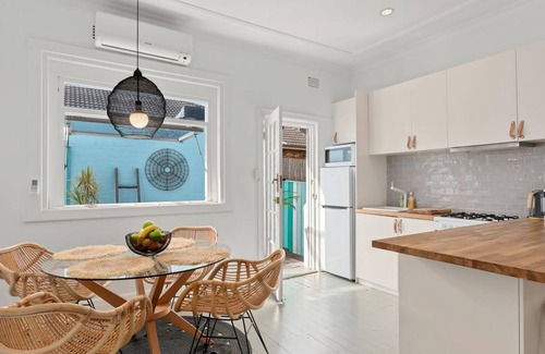 North Bondi Cottage | Coastal Allure Bondi IBO