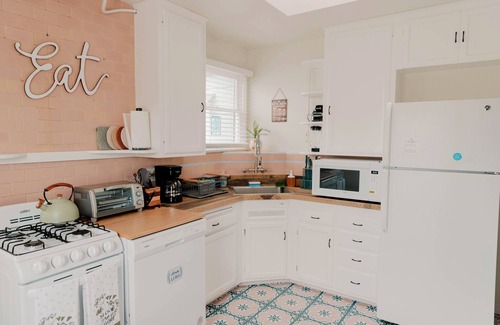 Sunset Cliffs House | Coastal Beach House in Sunset Cliffs - 1 Block from the Beach