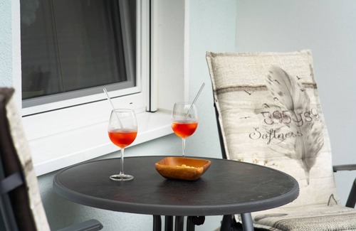 Nienhagen Apartment | Coastal berth at the ghost forest