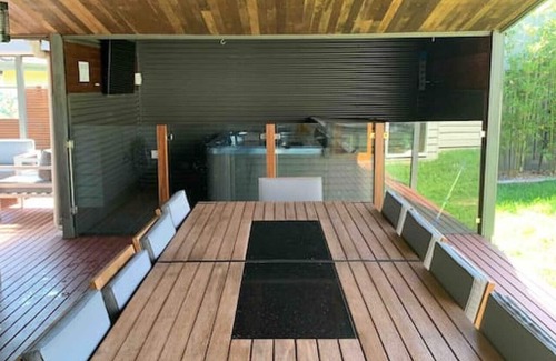 Dromana House | Coastal Bliss - Spa & Chill