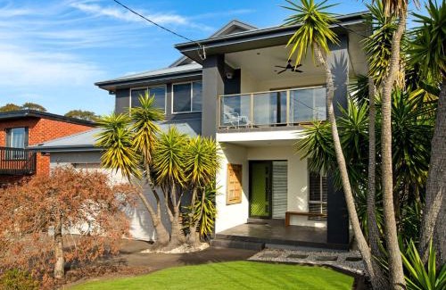 Catalina House | Coastal Breeze in Catalina with Ocean Views
