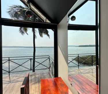 Honavar Bed & Breakfast | Coastal Breeze