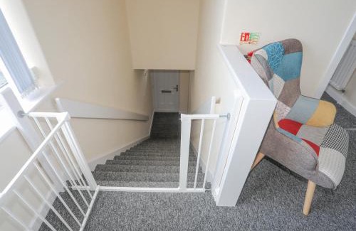 Moelfre Apartment | Coastal Cafe Apartment