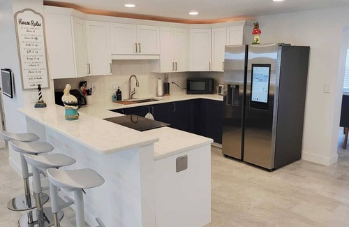 Hudson Beach Estates House | Coastal canal front oasis