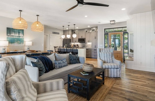 Melrose on the Beach House | Coastal Carolina Cottage- Oceanfront sleeps 20!