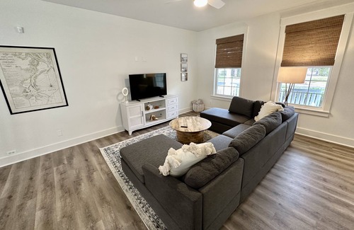 Old Town Bluffton House | Coastal Charm - Bluffton Retreat