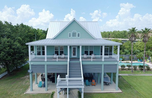 Henderson Point House | Coastal Charm Getaway - Private Pool, 2 Min Walk To Beach