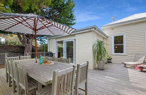 Sorrento Hotel | Coastal Charm in Prime Position