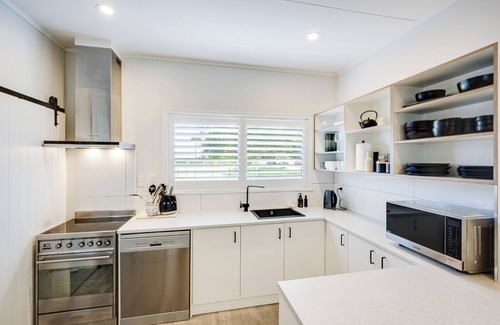 Napier House | Coastal Charm - Napier Holiday Home
