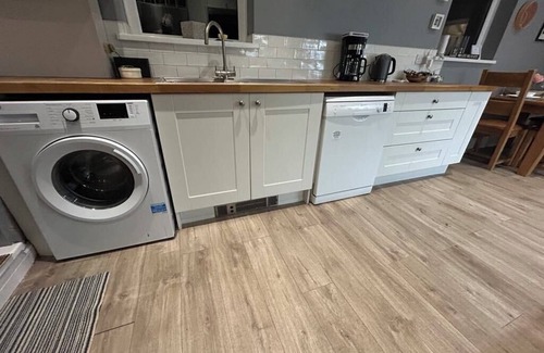 Whitley Bay House | Coastal Charm - Whitley Bay: Beach - Coast - Country -Parking - Pet Friendly